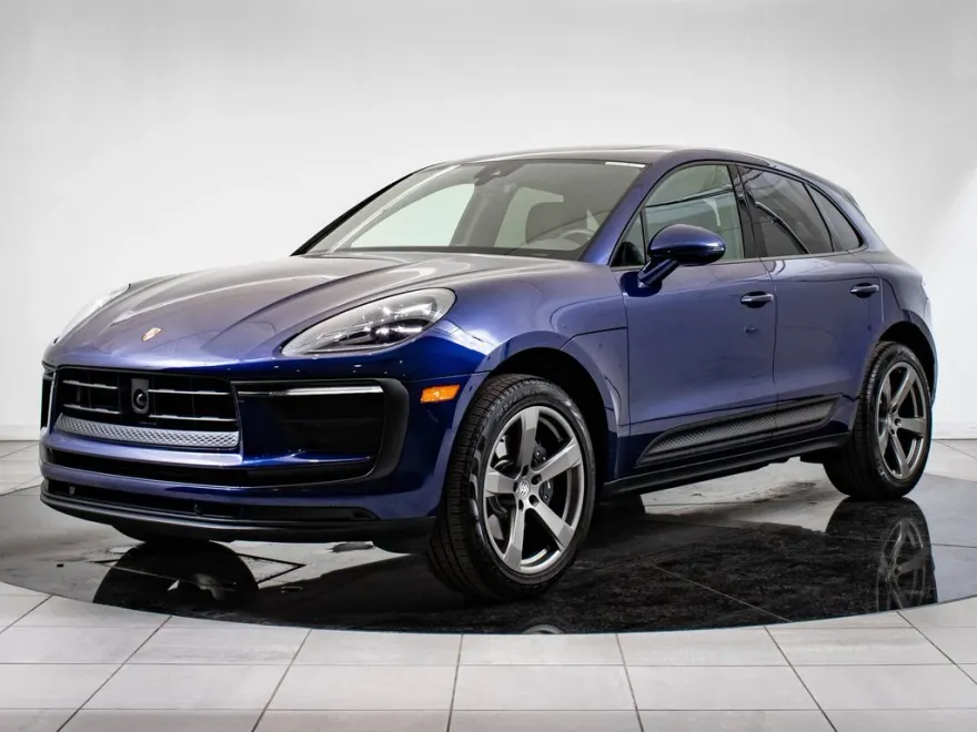2024 Porsche Macan T photo 1
