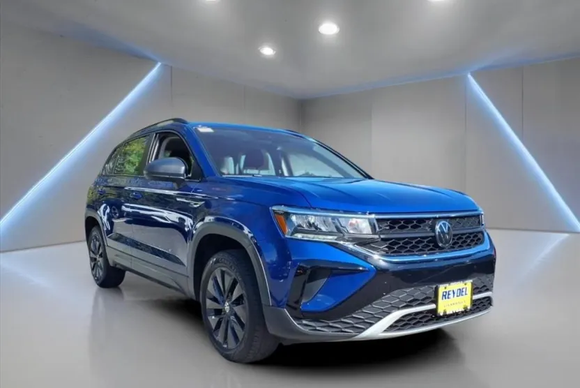 2024 Volkswagen Taos S photo 1