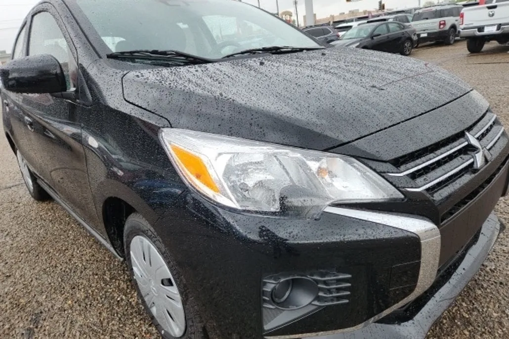 2024 Mitsubishi Mirage ES photo 1