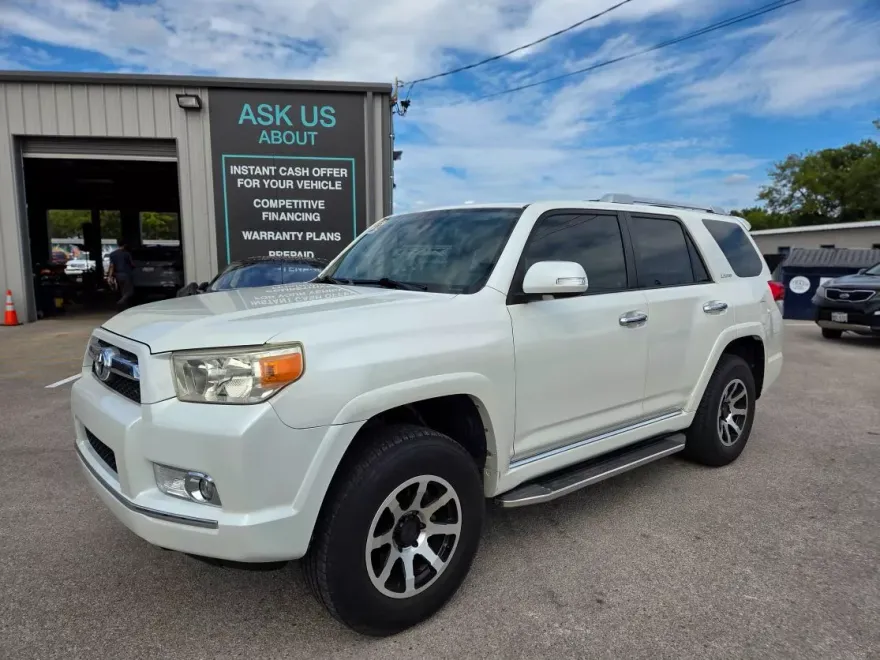 2013 Toyota 4Runner Limited Sport photo 1