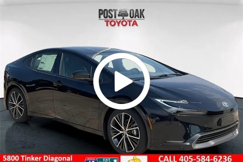 2026 Toyota Prius XLE photo 1