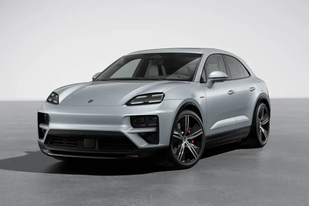 2025 Porsche Macan Electric Turbo photo 1