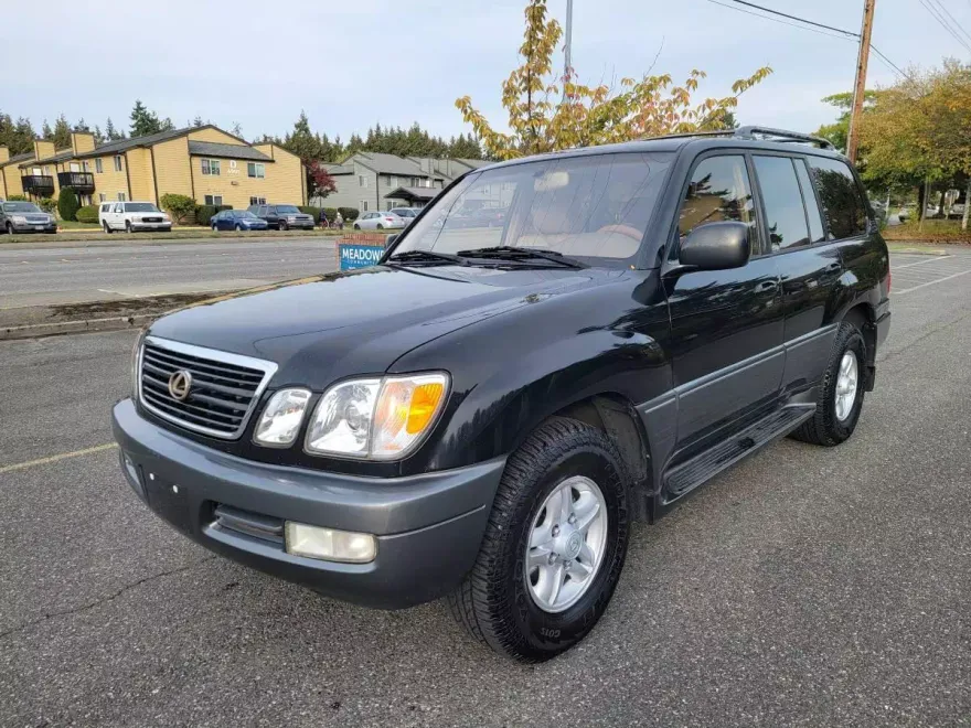 1999 Lexus LX 470 photo 1