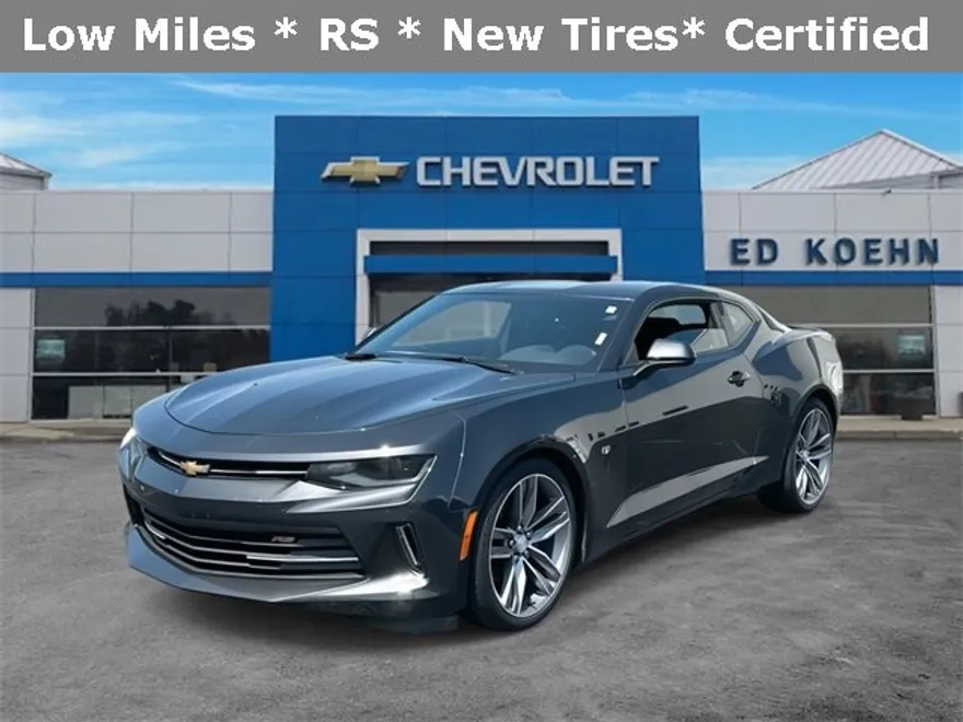 2016 Chevrolet Camaro 1LT photo 1