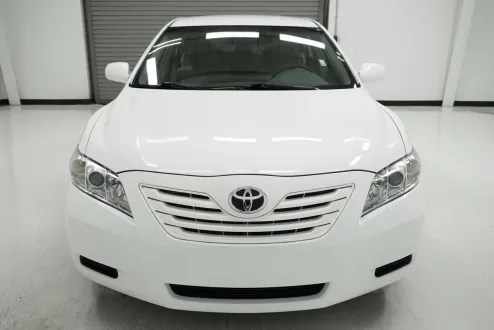2008 Toyota Camry photo 2