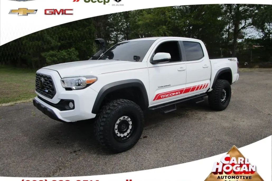 2022 Toyota Tacoma TRD Off-Road photo 1