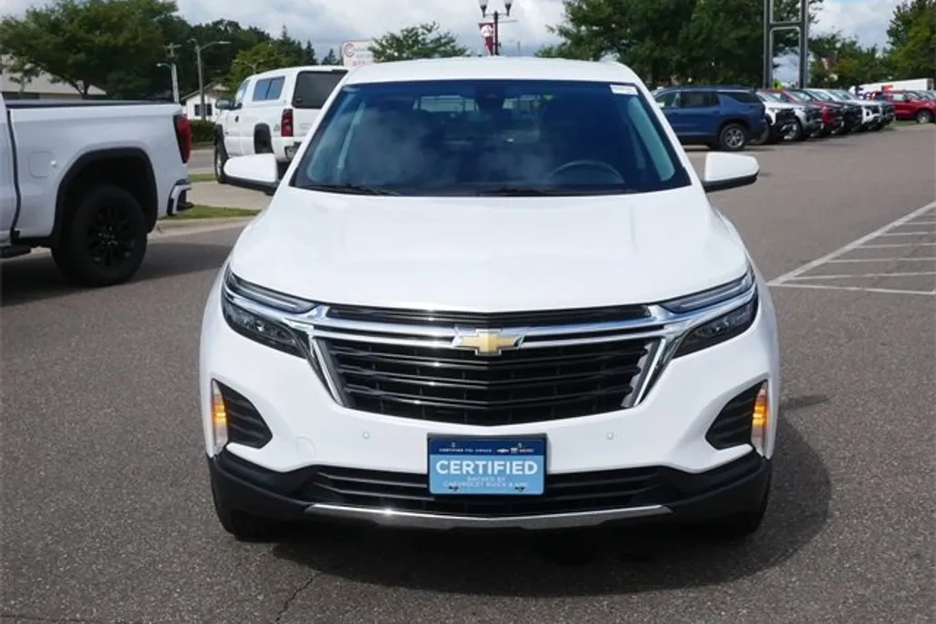 2023 Chevrolet Equinox LT photo 1