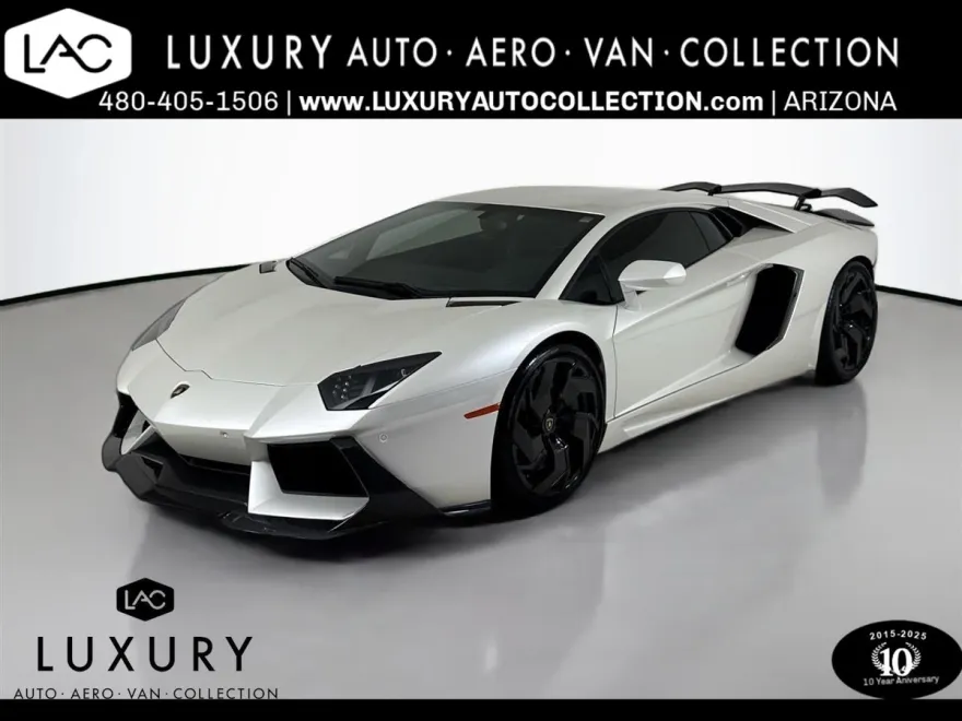 2015 Lamborghini Aventador Coupe photo 1