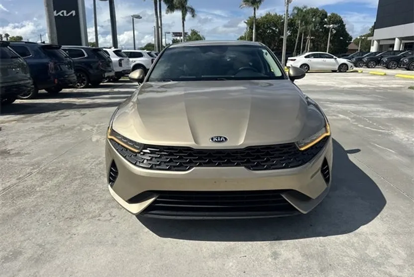 2021 Kia K5 LXS photo 1