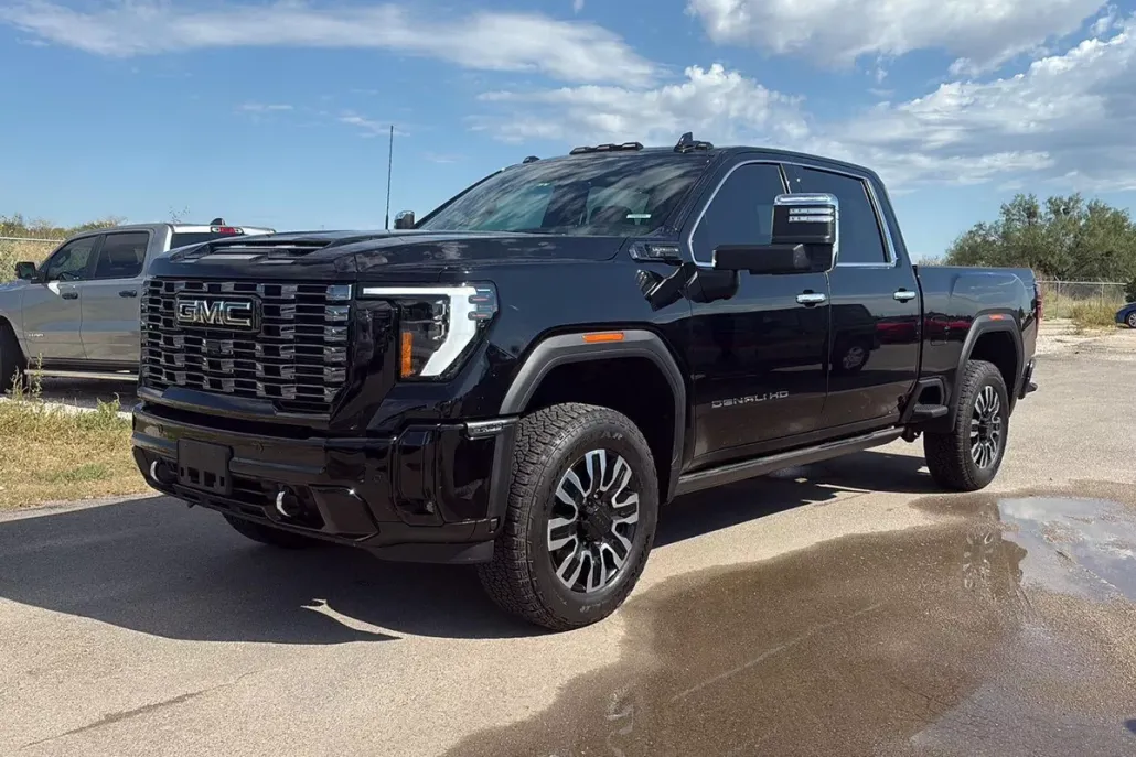 2025 Gmc Sierra HD Denali Ultimate photo 1