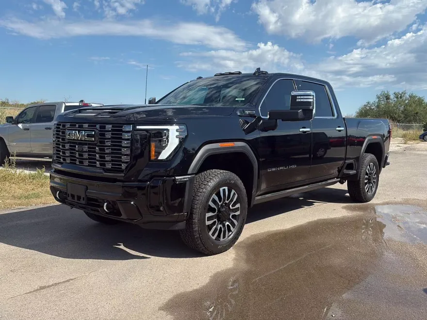 2025 Gmc Sierra HD Denali Ultimate photo 1