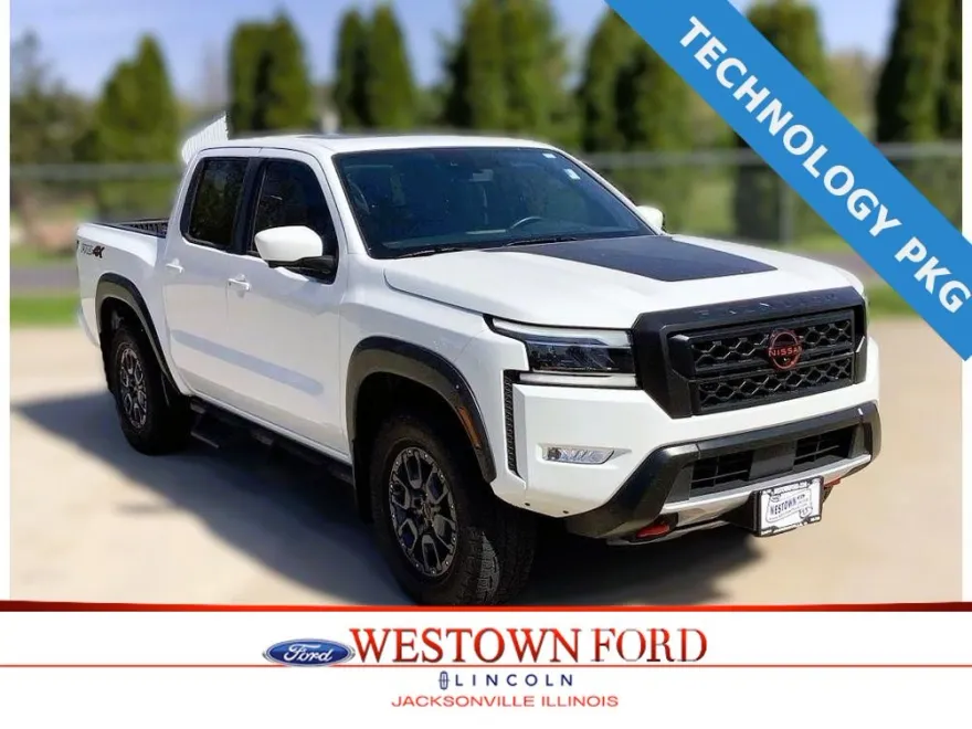 2023 Nissan Frontier PRO-4X Crew Cab photo 1