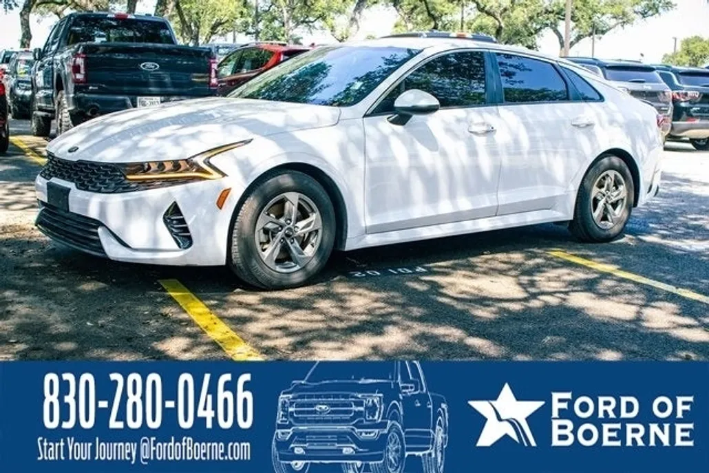 2021 Kia K5 LXS photo 1