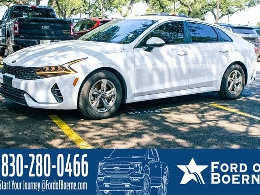 2021 Kia K5 LXS photo 1