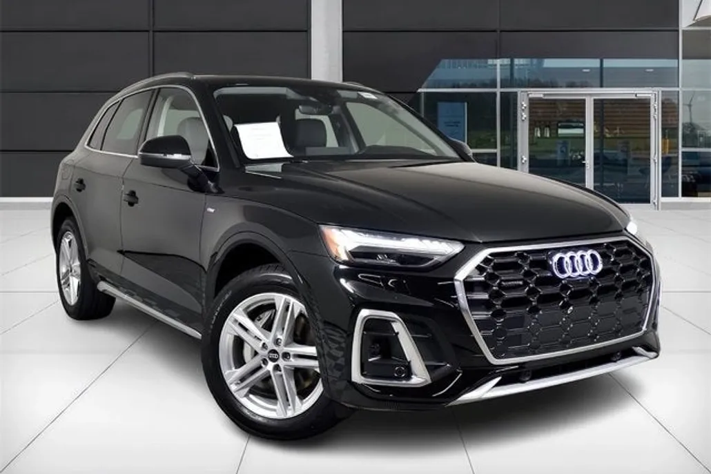 2024 Audi Q5 S line Premium Prestige photo 1