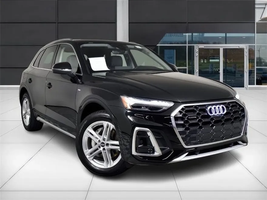 2024 Audi Q5 S line Premium Prestige photo 1
