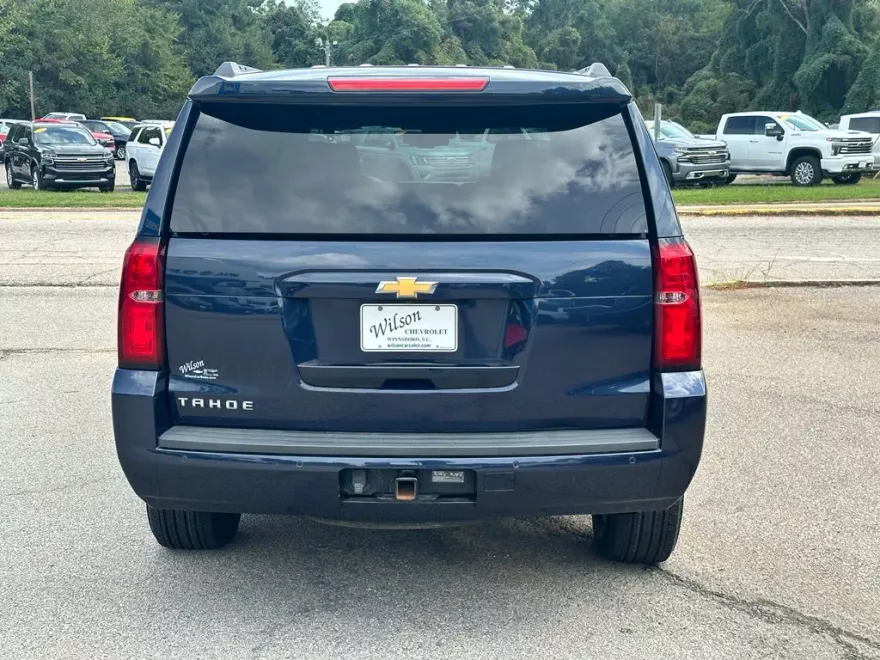 2019 Chevrolet Tahoe LT photo 1