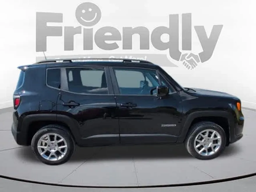 2021 Jeep Renegade Latitude photo 1