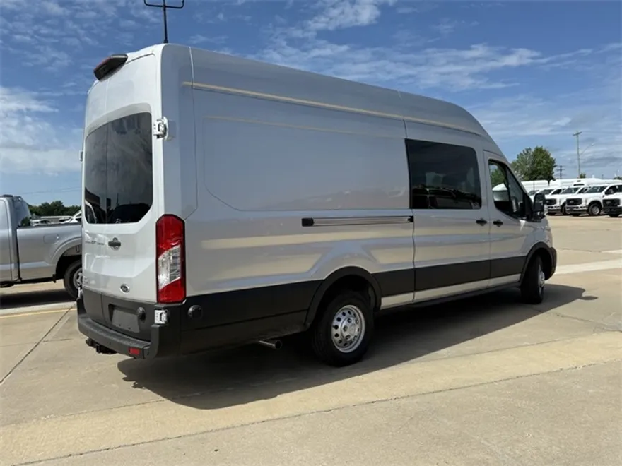 2025 Ford Transit photo 1