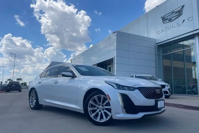 2024 Cadillac CT5 Luxury photo 1