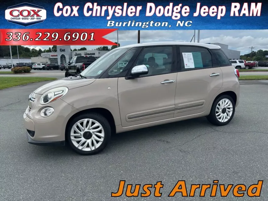 2015 Fiat 500L Lounge photo 1
