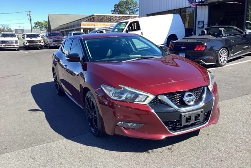 2018 Nissan Maxima SV photo 1
