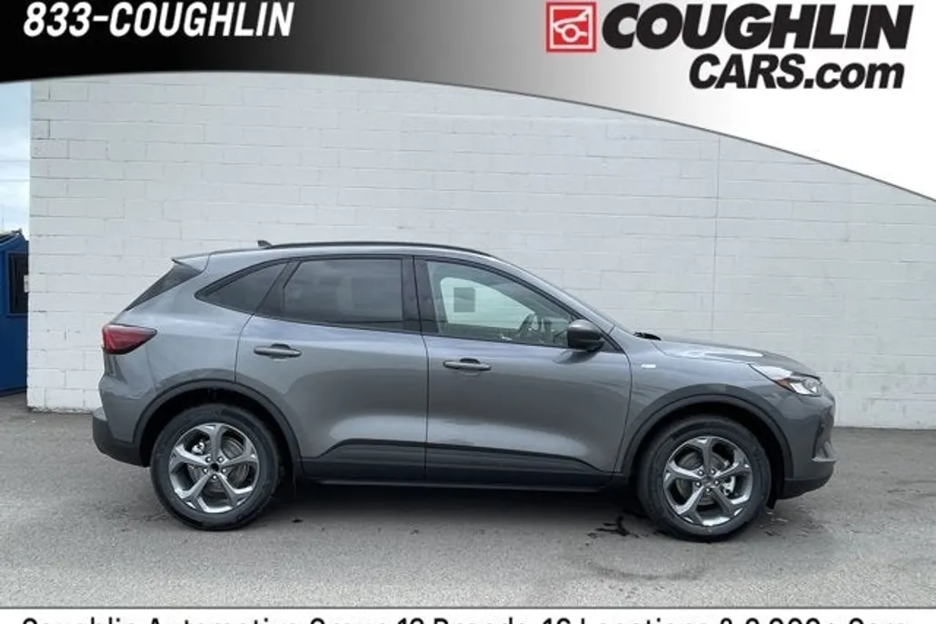2025 Ford Escape ST-Line photo 1