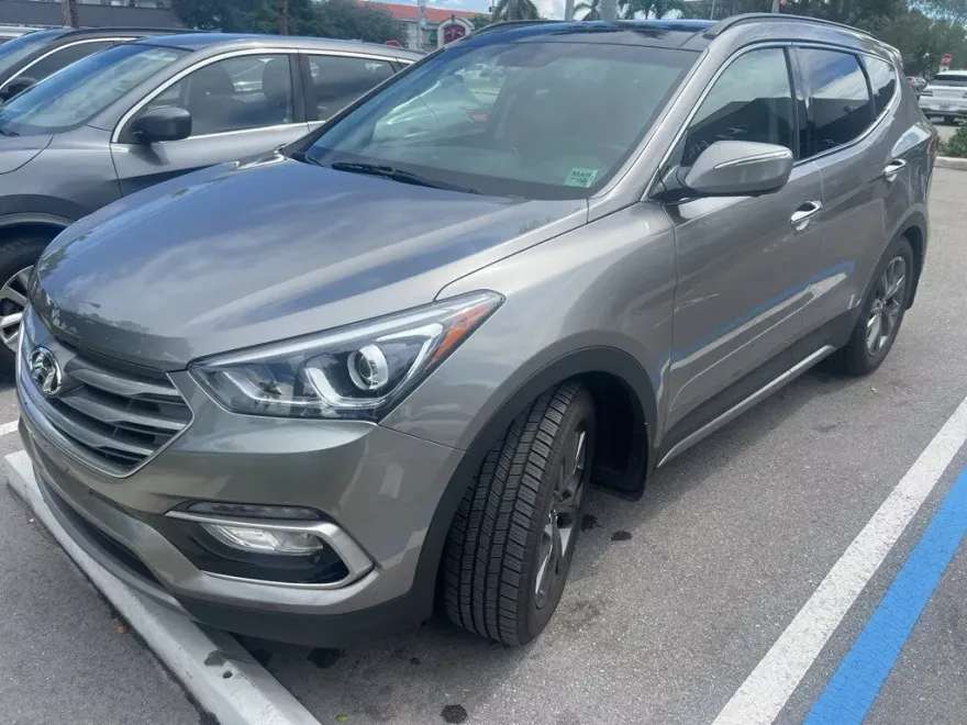 2017 Hyundai Santa Fe Sport 2.0T Ultimate photo 1