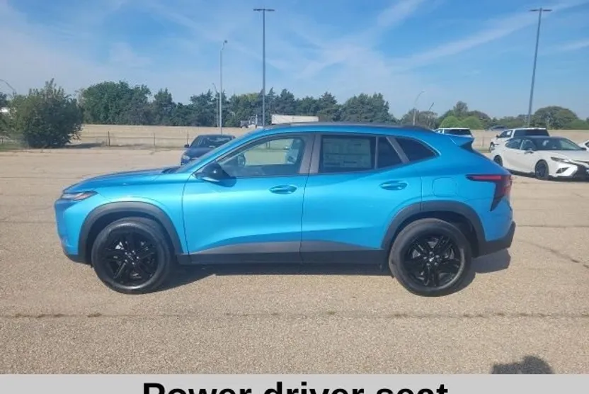 2025 Chevrolet Trax ACTIV photo 1