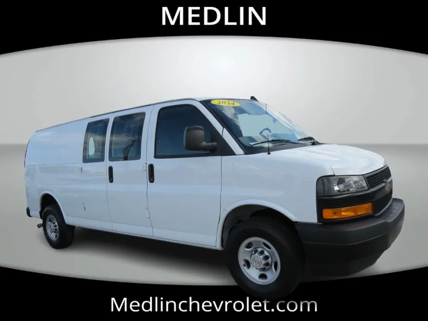 2024 Chevrolet Express Cargo Van 2500 photo 1