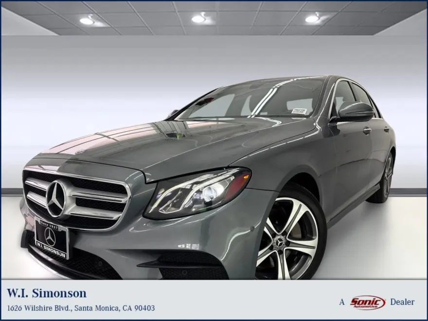 2017 Mercedes Benz E 300 Sport Sedan photo 1
