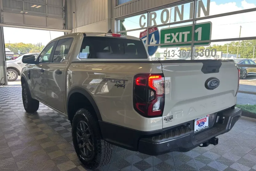 2025 Ford Ranger XLT photo 1