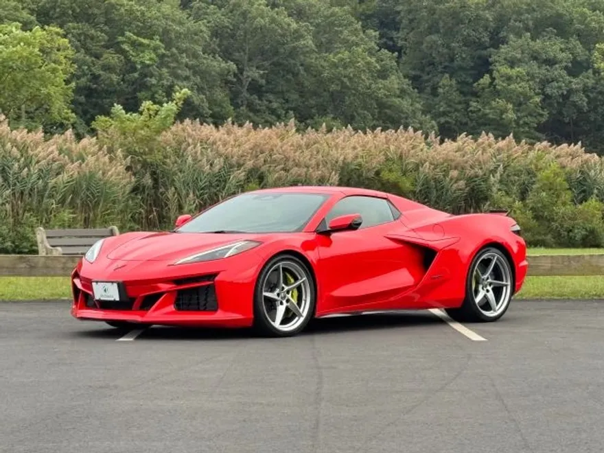 2024 Chevrolet Corvette E-Ray Convertible photo 1