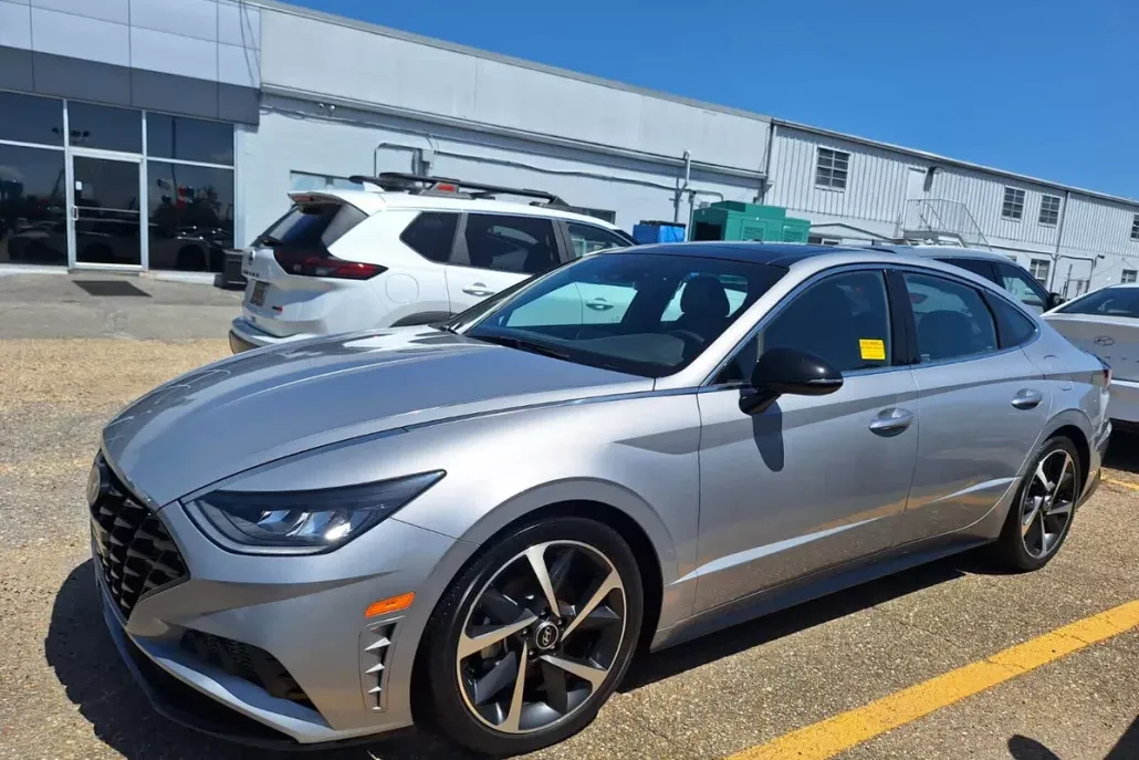 2023 Hyundai Sonata SEL Plus photo 1