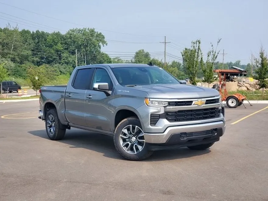 2026 Chevrolet Silverado 1500 LT photo 1