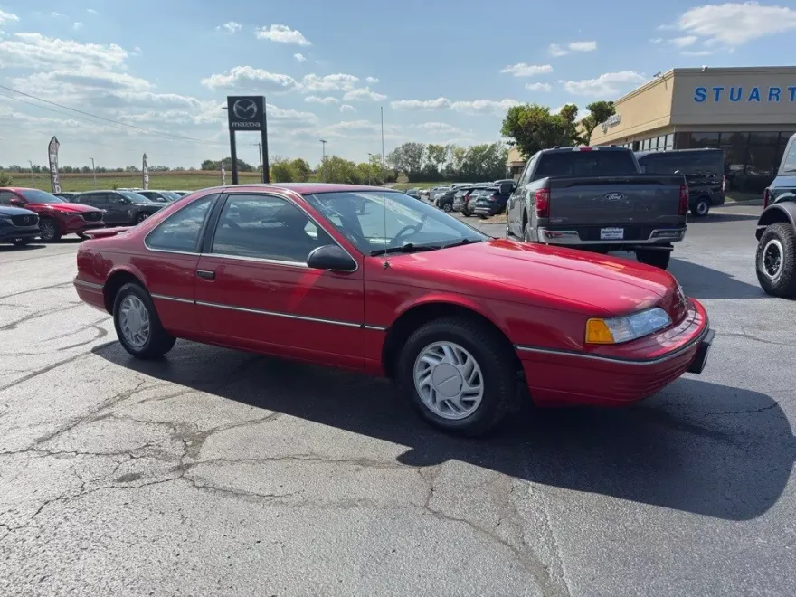 1991 Ford Thunderbird Base photo 1
