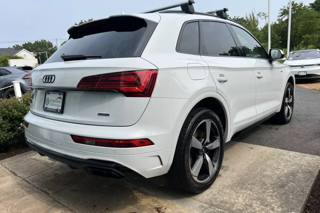 2023 Audi Q5 S line Premium Plus photo 1