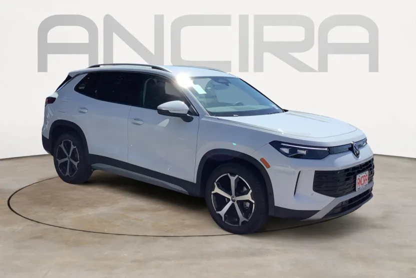 2025 Volkswagen Tiguan SE photo 1