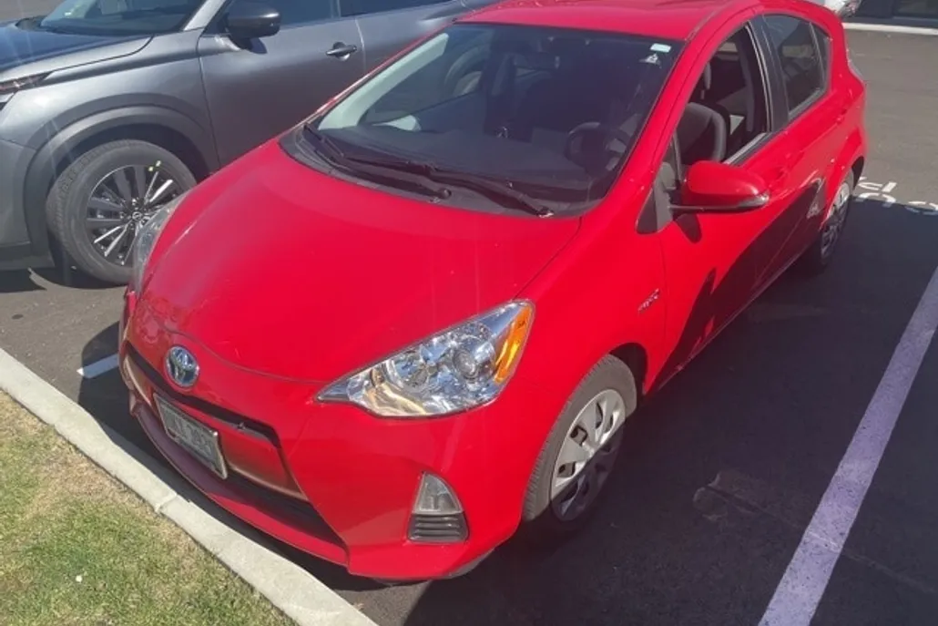 2014 Toyota Prius C Four photo 1