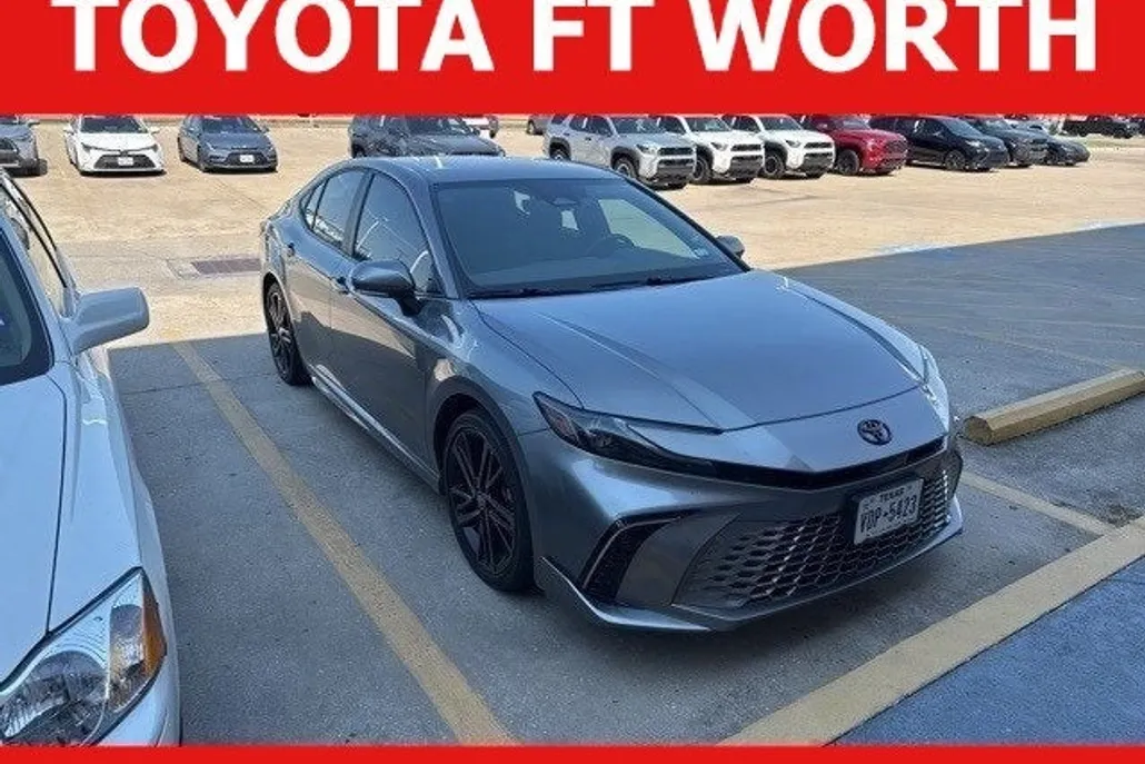2025 Toyota Camry XSE photo 1