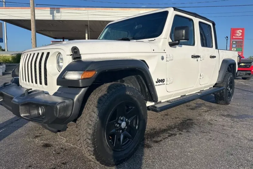 2020 Jeep Gladiator Sport S photo 1