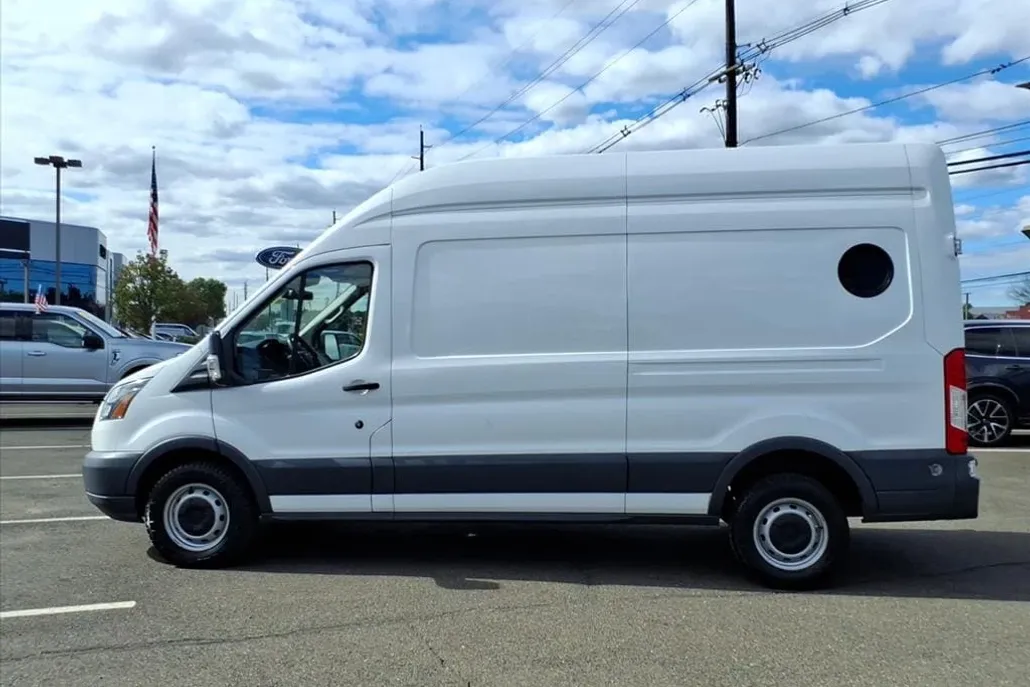 2018 Ford Transit Cargo Van photo 1