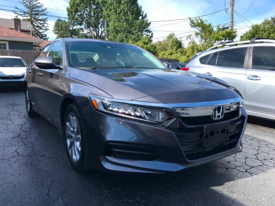 2019 Honda Accord LX photo 1