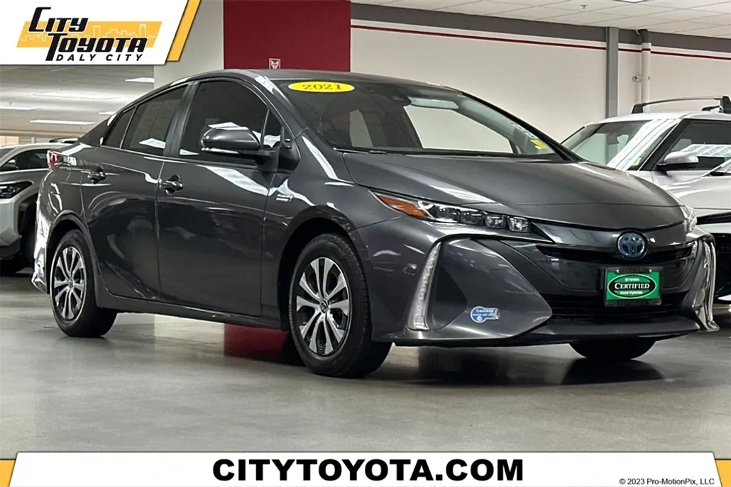 2021 Toyota Prius Prime XLE photo 1