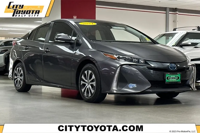 2021 Toyota Prius Prime XLE photo 1