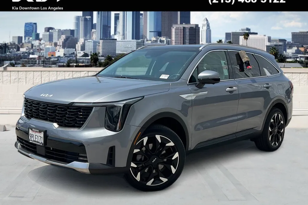 2024 Kia Sorento SX photo 1