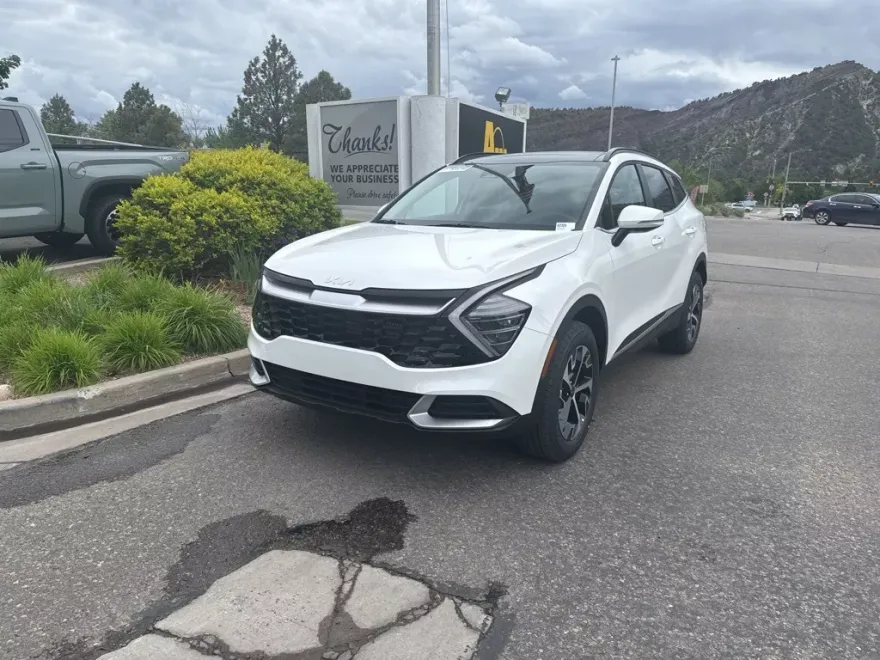 2025 Kia Sportage Hybrid EX photo 1