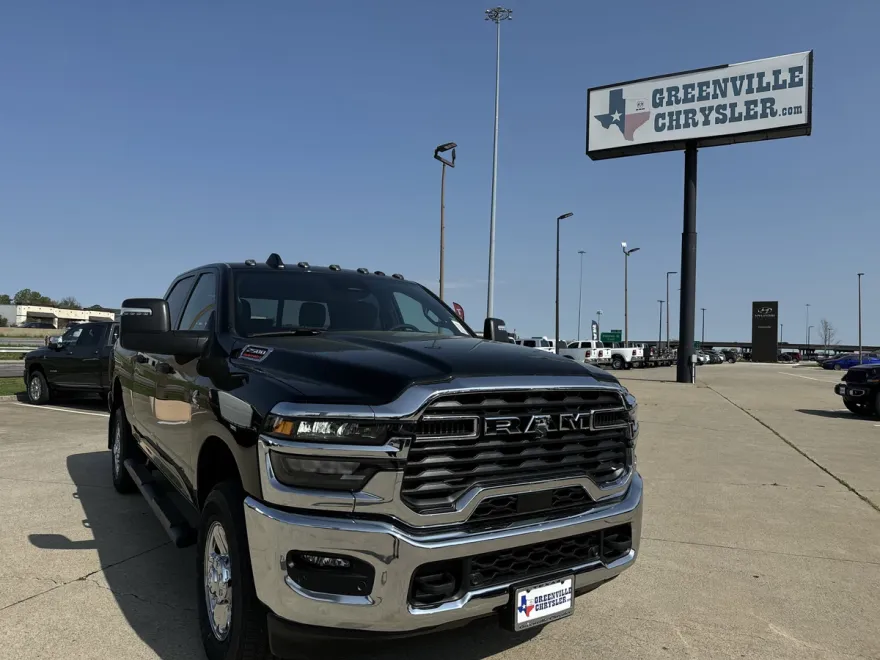 2025 Ram 2500 Tradesman photo 1