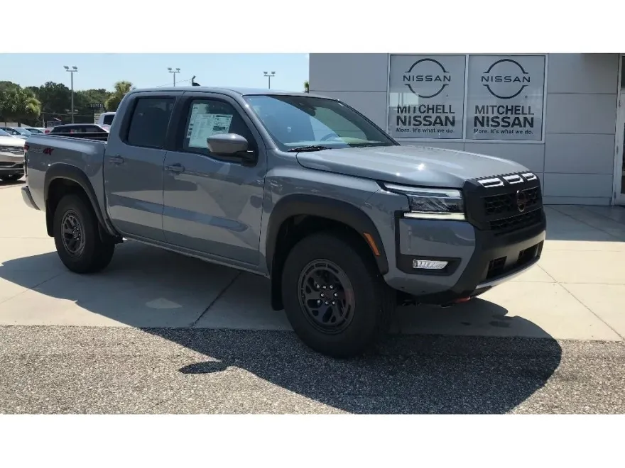 2025 Nissan Frontier Crew Cab PRO-4X photo 1
