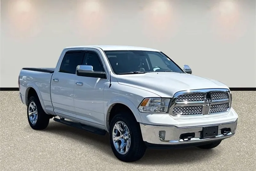 2016 Ram 1500 Laramie photo 1